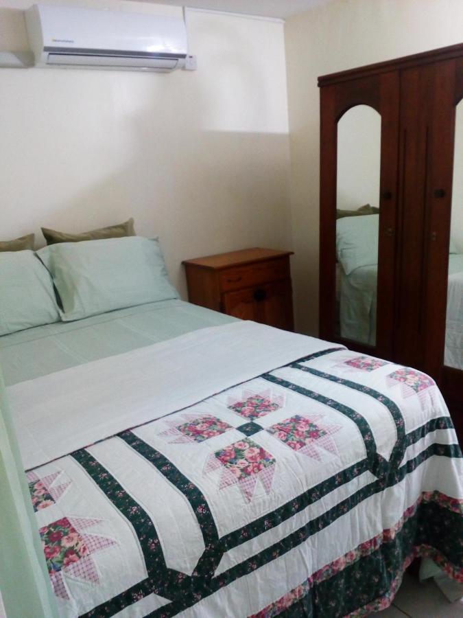 Cozy & Comfy Apartman Portmore Kültér fotó